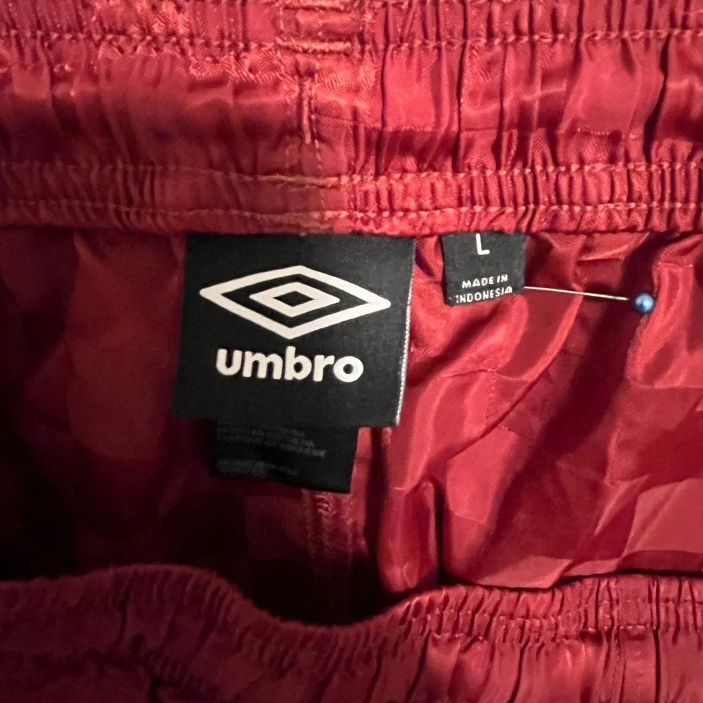 Umbro Soccer Shorts Men Large Maroon Checkerboard Shiny Blokecore Athletic Retro